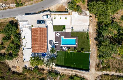 Villa Florinda with Pool and Prime Location near Split - Photo 23