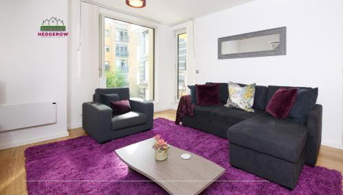 Premium Deals on Modern 2 -Bed 2-Bath Central City for Movers & Pros by Hedgerow l Embrace comfort and ease with our inviting 2 bedroom apartment l Attractions like Science and Industry Museum, Manchester Museum & Manchester Art Gallery - Foto 3