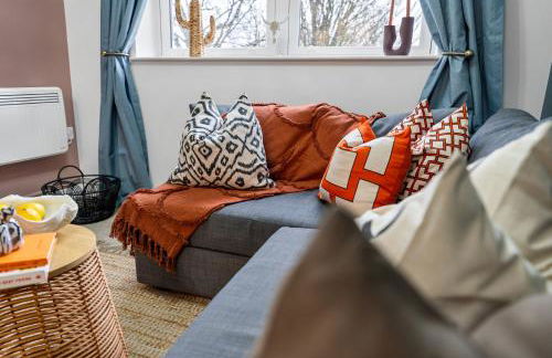 1-Bedroom Luxurious, City Centre, Chic & Stunning Apartment in Southampton, Sleeps 4 - by Blue Puffin Stays - Photo 16