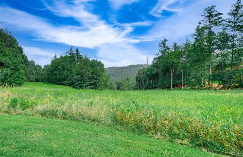 Hawley Home with Deck 4 Mi to Berkshire East Resort - Foto 24