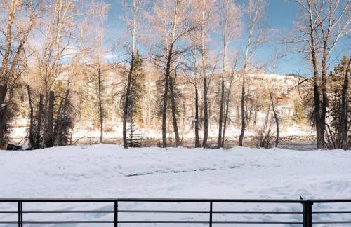 Riverfront Patio - Hot Tub - Luxe Silverthorne - Foto 36