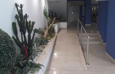 FRONTE MARE-CENTRALE-Riviera Palace-Giulianova-Apartment-affitti solo da Sabato a Sabato - Foto 2