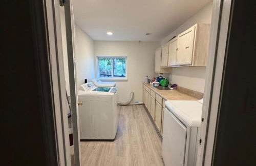 Family Nature Retreat Near LA with Indoor Grotto Pool - Foto 18