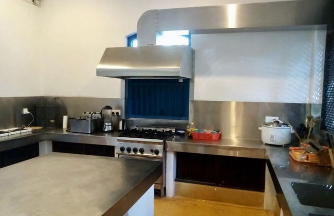 Historically Important Architecturally Stunning Hilltop Villa - Photo 47