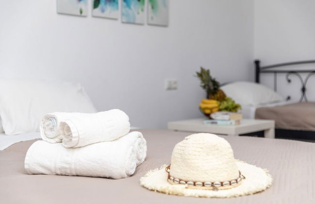 Depis Luxury Suites - Photo 24