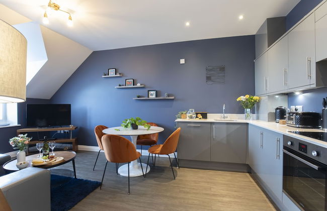 Elliot Oliver - Loft Style 2 Bedroom Apartment With Parking In The Docks - Photo 12