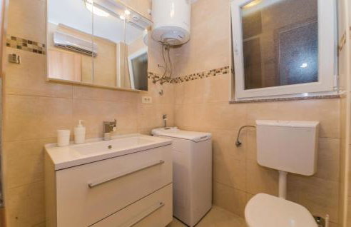 Awesome Home In Pridraga - Foto 54