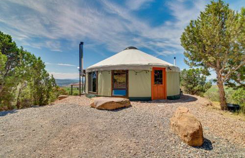 Mountainside Yurt with Views Less Than 3 Mi to Black Canyon! - Foto 1