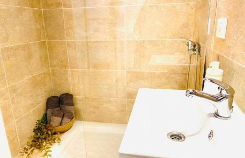 Bernegal Maday, Heated Bathtub Piscina y Jardin by Deihu Experiences - Foto 8