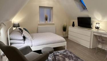 8 Studio, cosy loft, 50m to Airbus, bus-stop 20m, - Foto 1