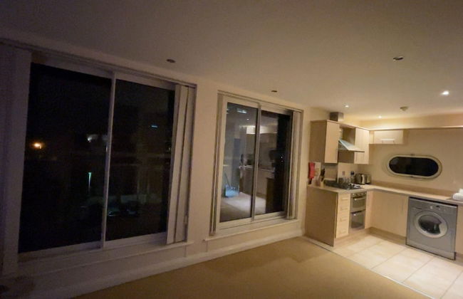 Free Parking Near City Centre & Stadium Sleeps 6-8 - Foto 19