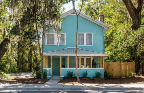 Sanctuary on 3rd - Walk to UF , Parking , Grill - Photo 76