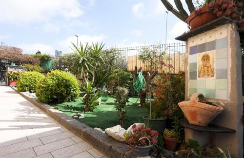 GuestHost - Vesuvium Garden - Foto 38