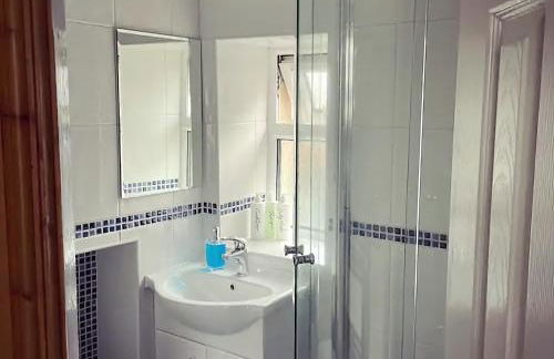 Rose Cottage Trecynon Traditional 2 bed cottage Zip World Beacons Bike - Photo 15