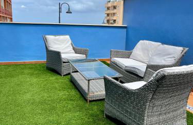 Apartamento a pie de playa con una amplia terraza - Foto 14