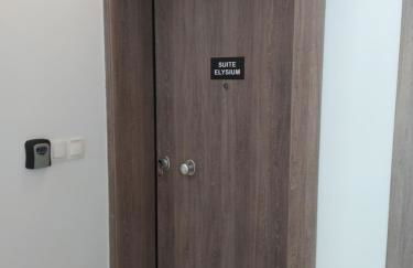 Suite Elysium - Photo 31