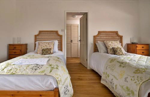 Finest Retreats - Moelis Granary - Luxury Cottage with Hot Tub - Photo 19