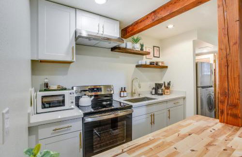 Updated Tacoma Home with Fire Pit! - Foto 9