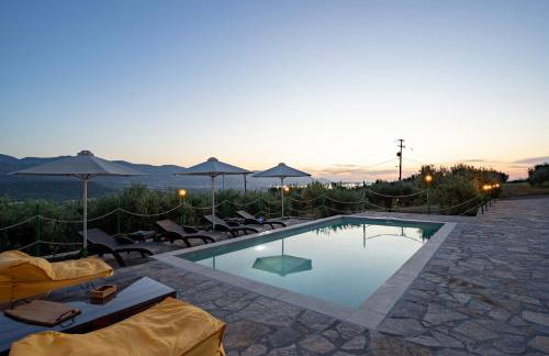 Villa Aktis with Freshwater Pool and Sea View - Photo 5
