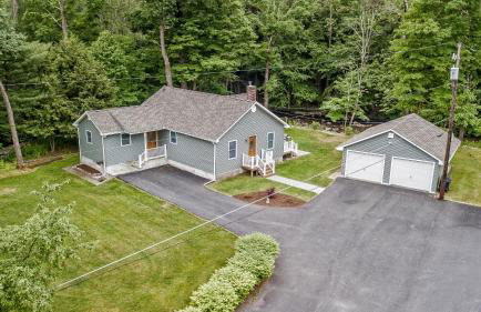 Cabin by the Creek with private creek access - Foto 2