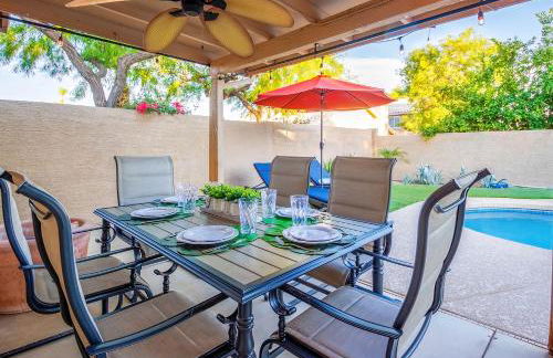 Luxe Phoenix Getaway (heated pool, mountain view) - Foto 5