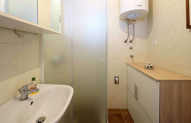 Charming Villa in Poličnik with Swimming Pool - Photo 11