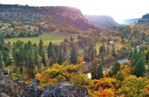Stunning Log Cabin Rental with Breathtaking Views in Tygh Valley, Oregon - Foto 22