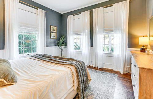 Main Street Elkin Retreat Home with Backyard Oasis - Foto 14