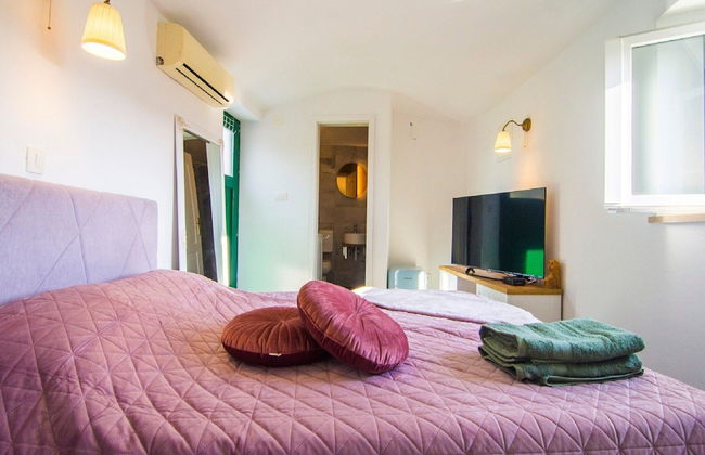 Villa Roza - One Bedroom With Swimming Pool - Photo 2