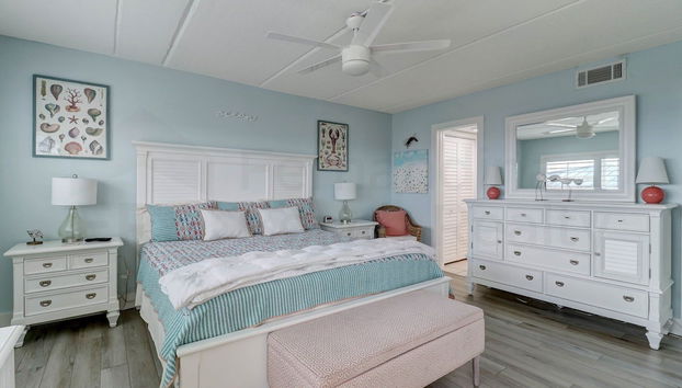 Spotted Sandpiper Condo Easy access to Pier, Pool and Beach Access are Steps Away by RedAwning - Foto 3, Habitación