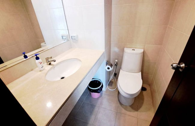 5B - 2 Bedroom Downtown Apartment With Shared Pool - Photo 16