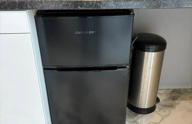 The Norwich Hideaway - Private Hot Tub - Photo 5