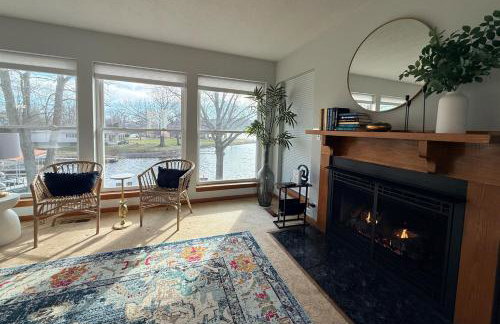 Waterfront 3BR Loft w Dock on Lake of Egypt - Foto 49