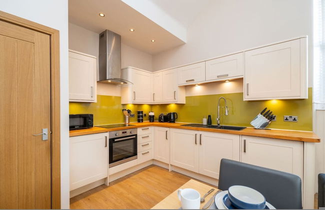 Church House - Montrose Getaway - Foto 5