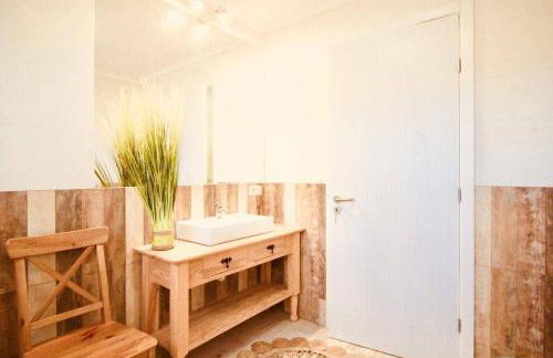 Fish House 3 - Photo 12