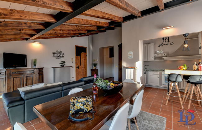 SWAROVSKI Family apartment with pool DesenzanoLoft Official Partner Homes & Villas by Marriott Bonvoy - Foto 33