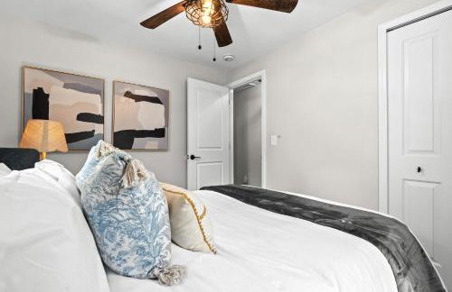 New! Private Lakefront Retreat 3BR 2BA Game Room - Foto 27