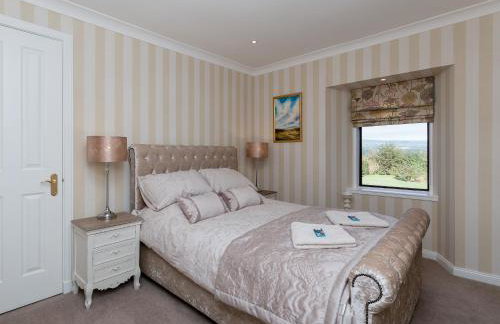 Hillend Farm House - Photo 17