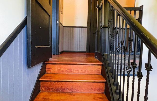 The Pub with Private Yard & Parking, Near the Falls & Casino by Niagara Hospitality - Foto 5