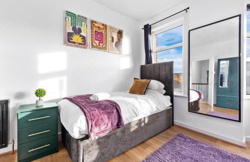 Spacious 3 beds home Close to Southampton GENERAL HOSPITAL - sleep 9 - Free Parking - Pool table - 2 Large TVs - Foto 52