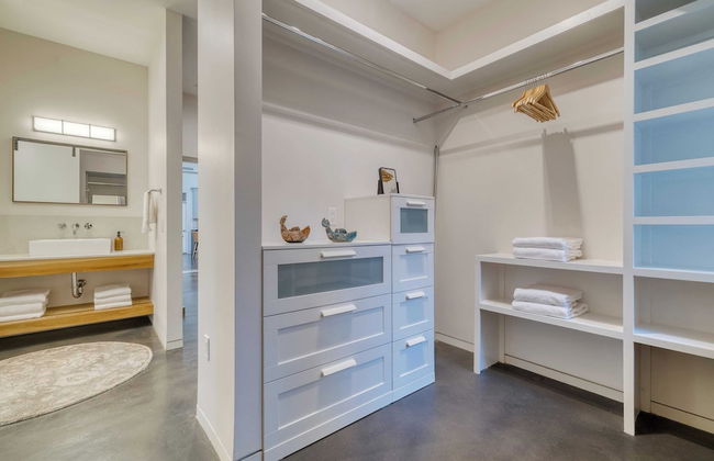 Sundrenched by Avantstay Pool, Mins to Old Town - Foto 23