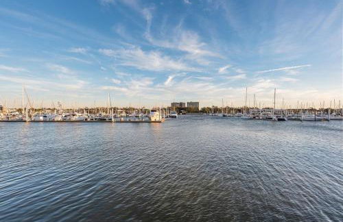 Lakefront 3BR w Balconies Near French Qtr - Foto 13