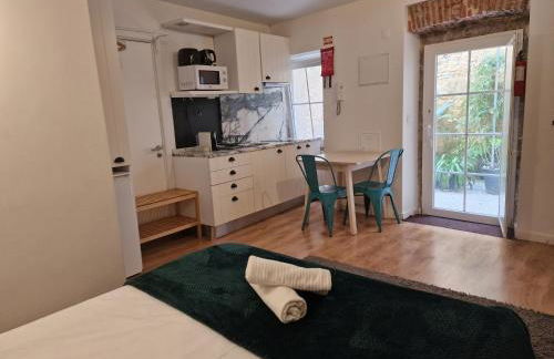 Classic Lisbon Homes: Bright & Central in Belém - Photo 20