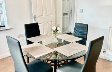 Mannys Apartment - Nice & Cozy 4Bed Flagship Lodge - Photo 33