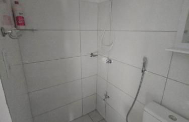 AmazHost - Casa rosa - conforto com split, wi-fi e água quente - Foto 9