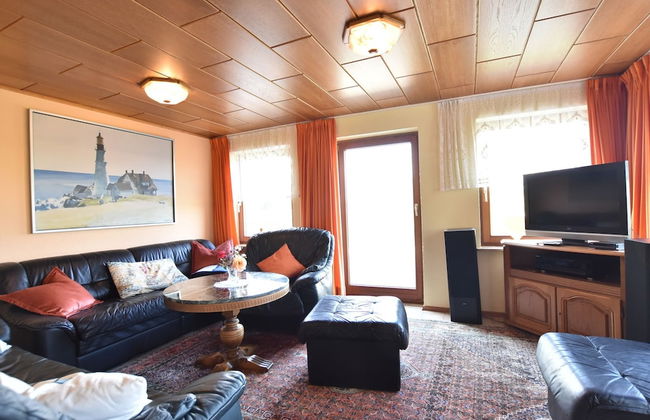 Charming Apartment in Pugholz Near Sea - Photo 7