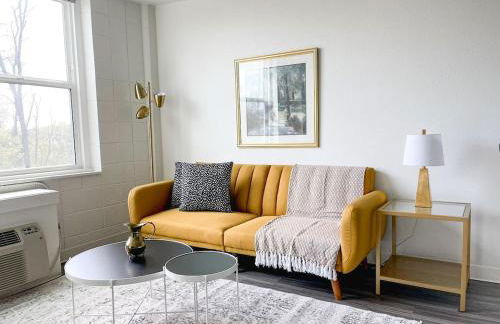 Sleepover Downtown Cincinnati 1BD 1BA Apartments - Photo 51