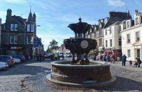 Lovely house & garden, short walk to town & beach. - Foto 45