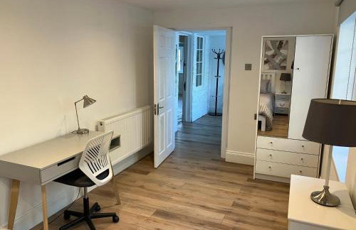 Lovely cottage in Penryn centre with parking - Photo 25