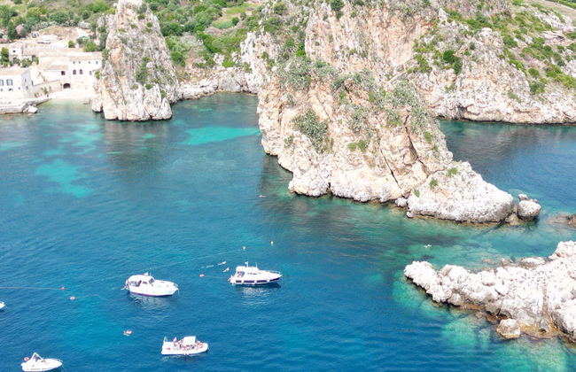 Escursione in barca alla Riserva dello Zingaro e ai Faraglioni di Scopello - Foto 1